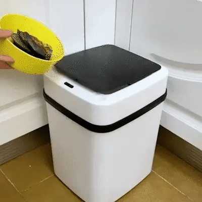 Pametna kanta za smeće sa senzorom pokreta